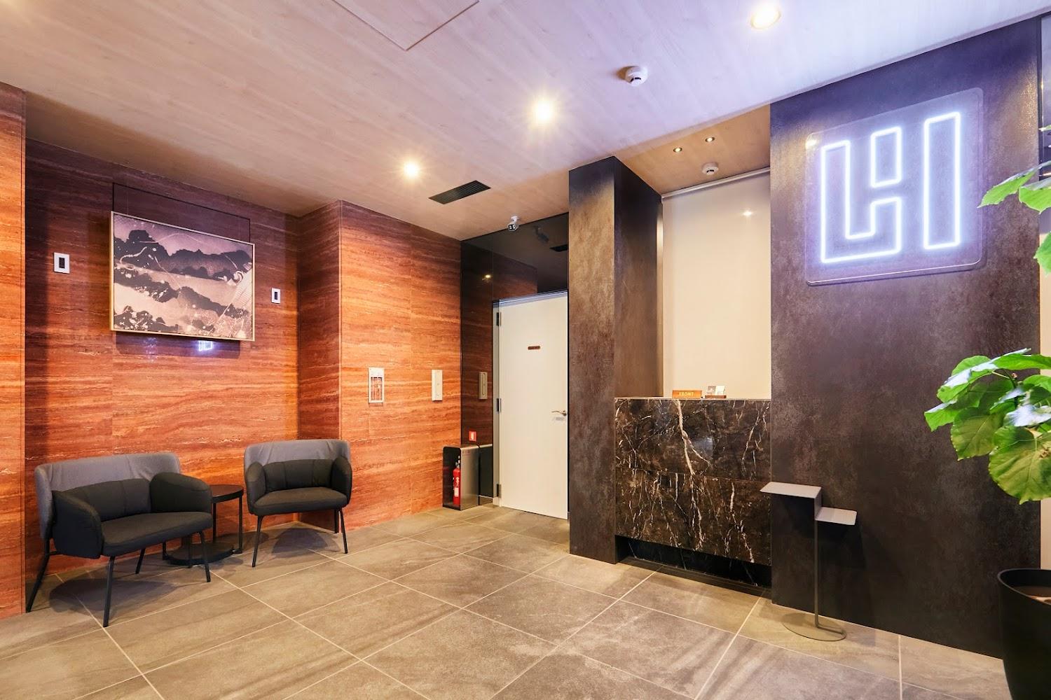 Cover Image for LINKHOUSE HOTEL