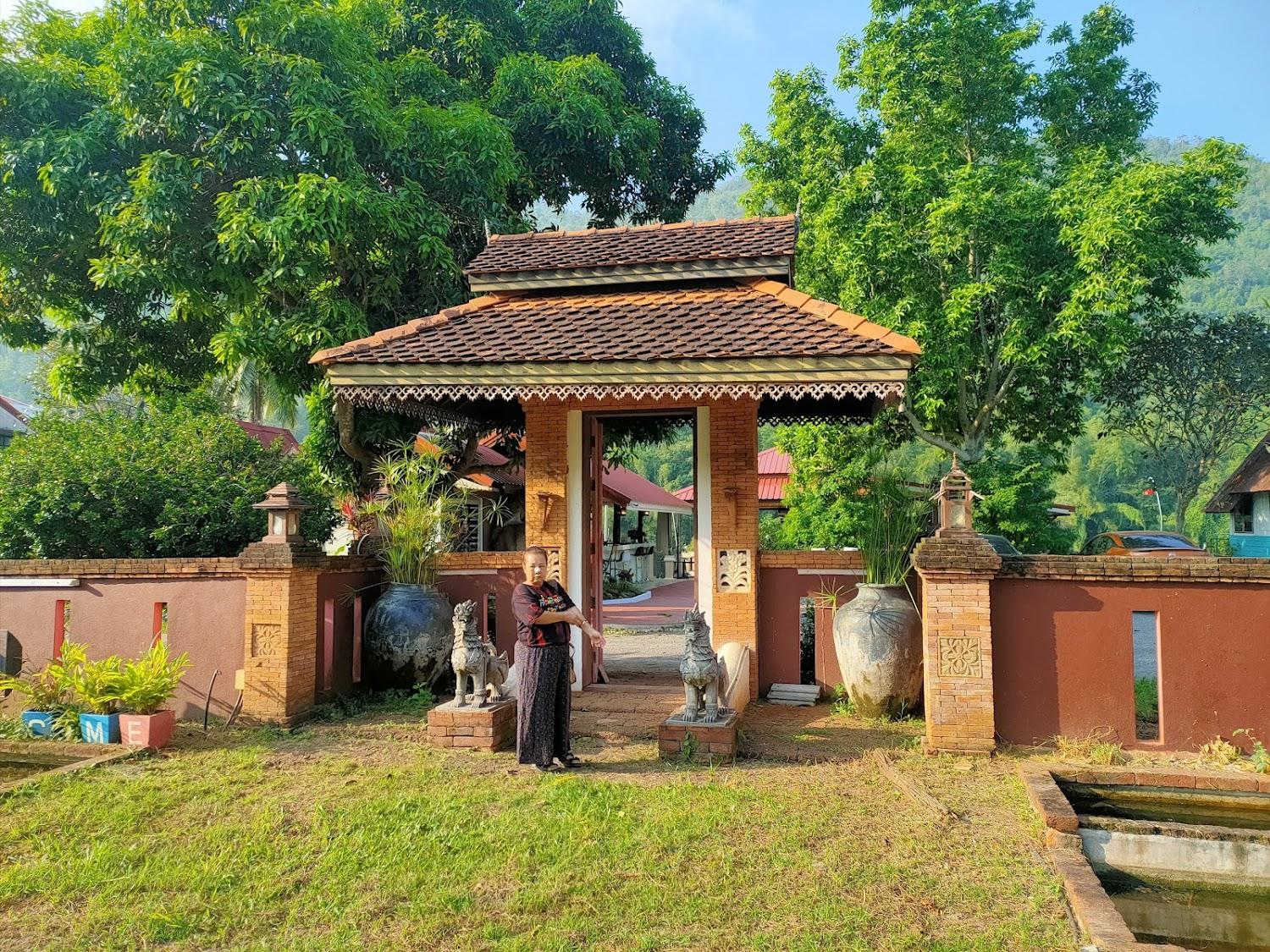 Cover Image for Lake Hill Resort Kanchanaburi