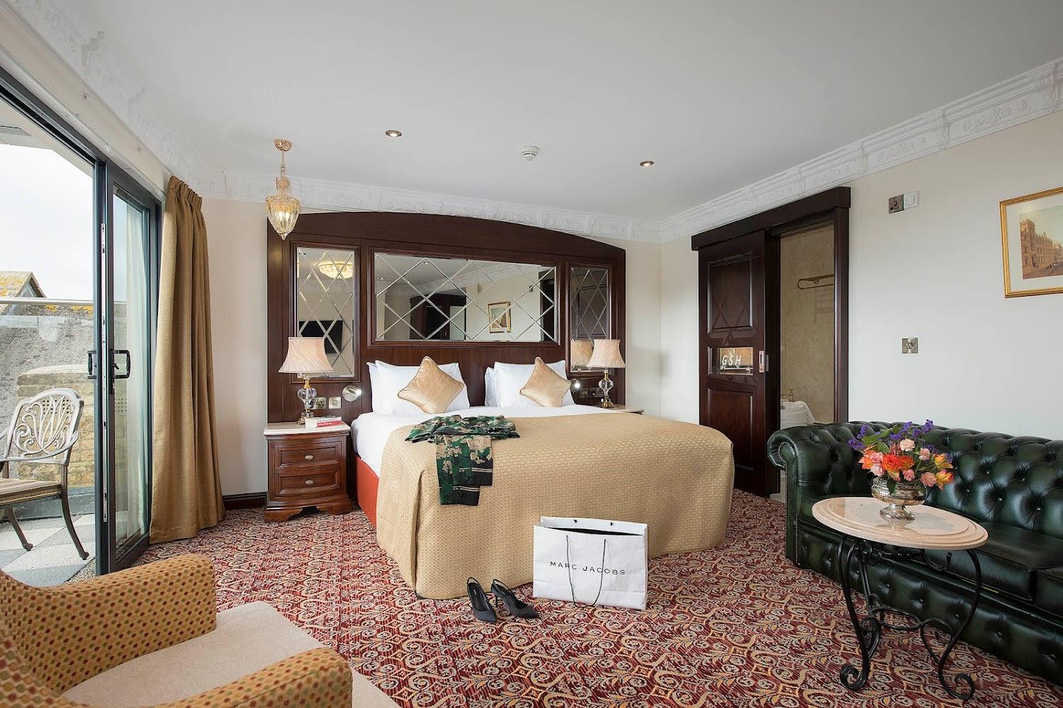 Cover Image for George Street Hotel