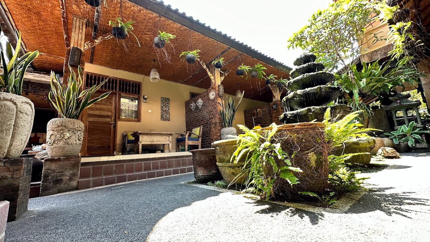 Cover Image for Samblung Mas House