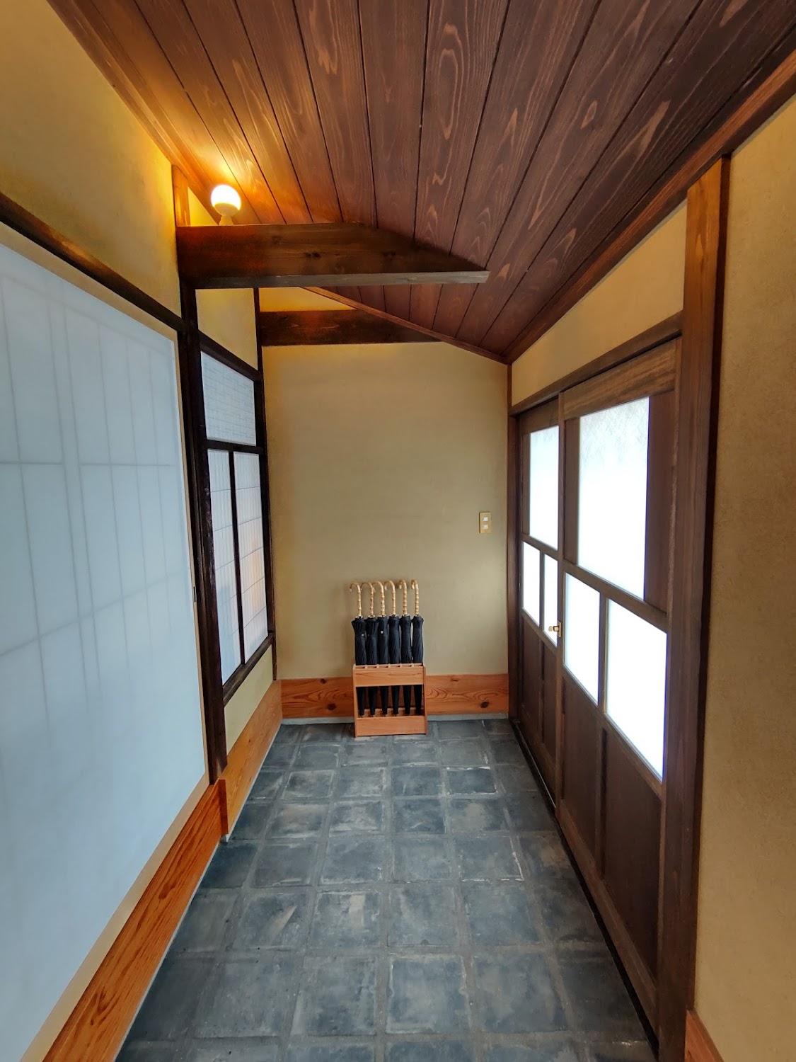 Cover Image for 仁尾縁「多喜屋」「表店」