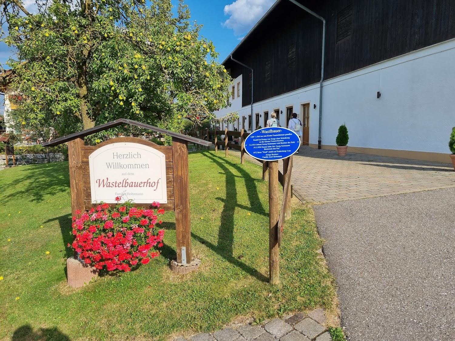 Cover Image for Ferienwohnungen & Café Wastelbauerhof Bernau am Chiemsee