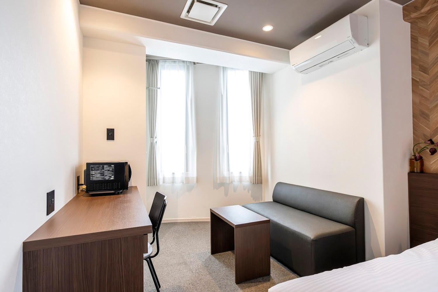 Cover Image for TAPSTAYHOTEL