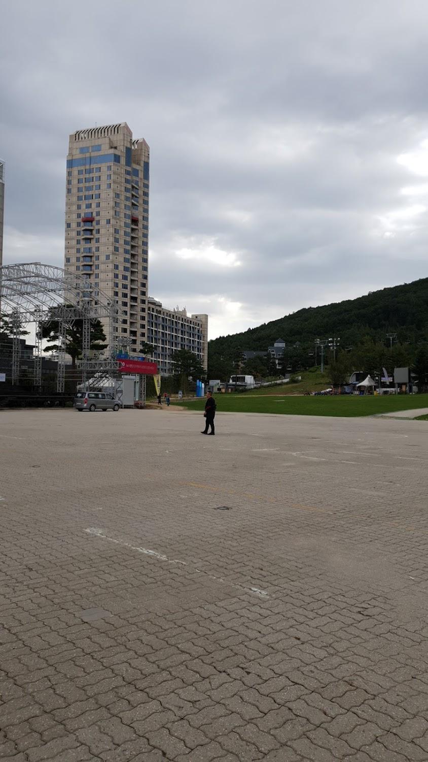 Cover Image for 화이트캐슬펜션