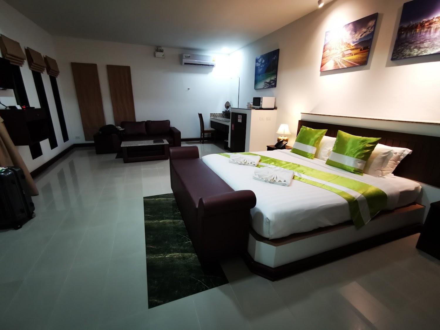 Cover Image for 3z pool villa and hotel