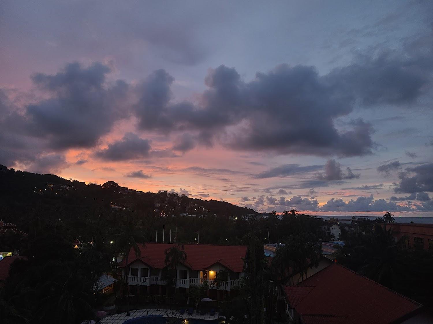 Cover Image for Paripas Patong Resort