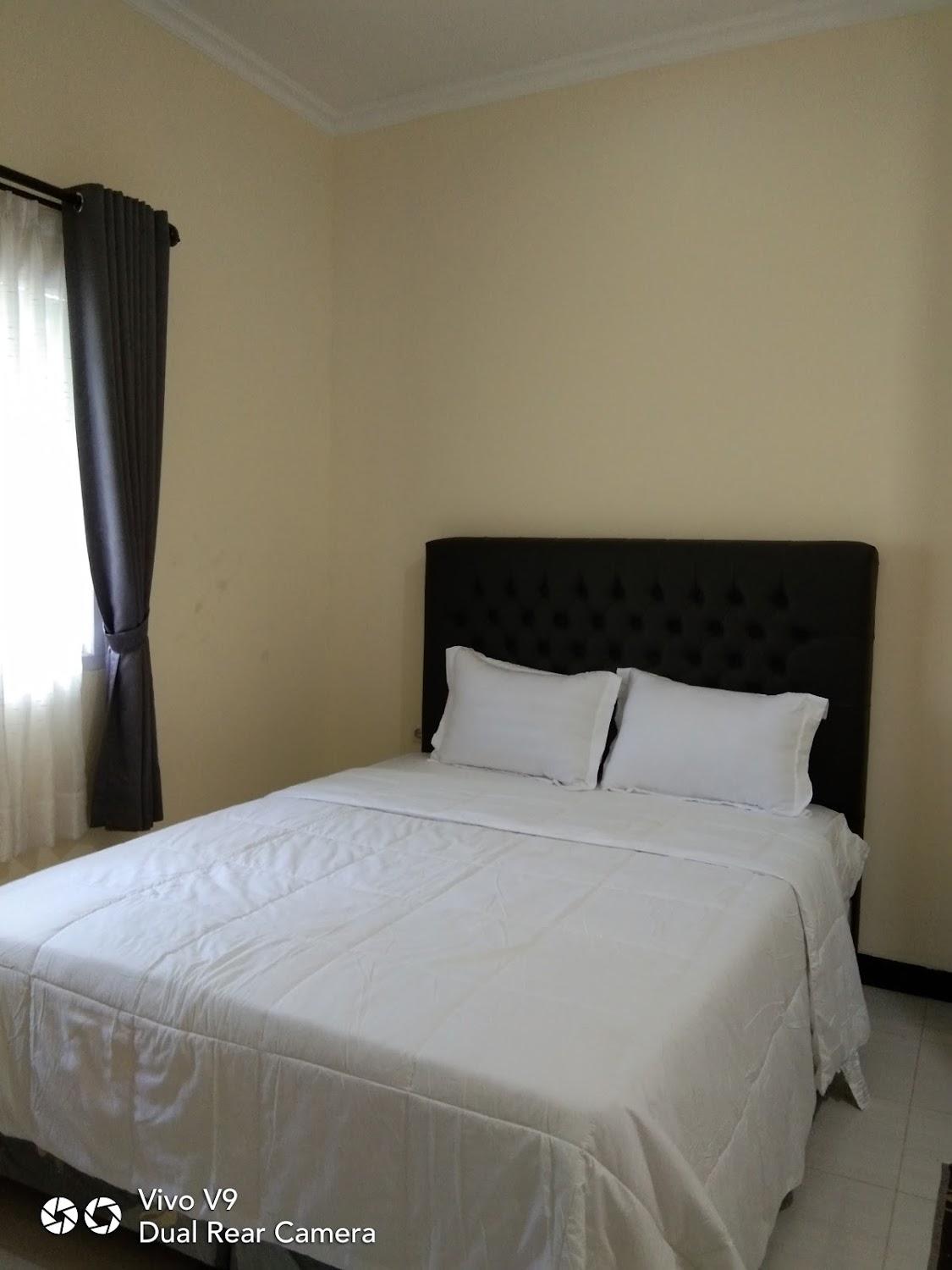 Cover Image for OYO 2306 Trans Hotel