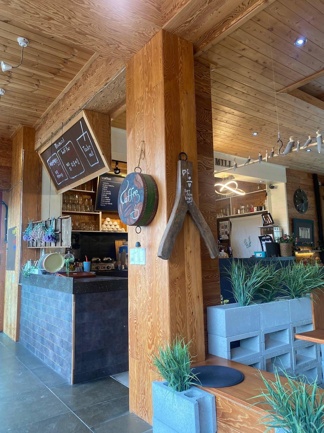 Cover Image for Okcheon Cafe Mill Pension