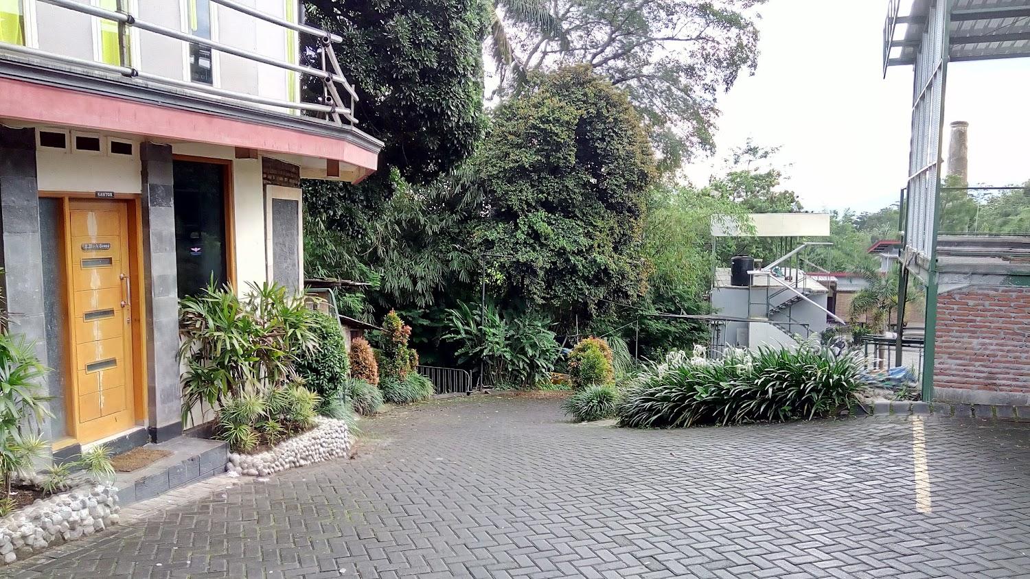 Cover Image for Lovina Inn Batu
