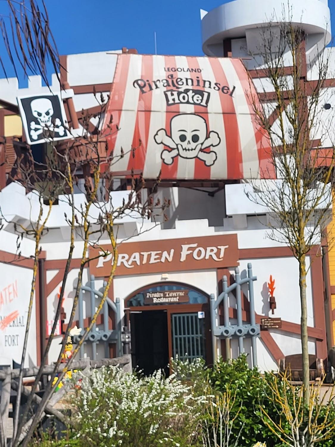 Cover Image for LEGOLAND® Pirateninsel Hotel