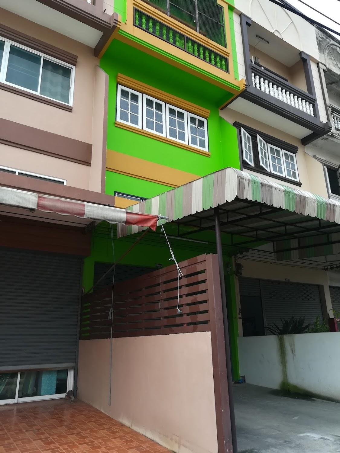 Cover Image for นอนธานี โฮสเทล NONTHANEE HOSTEL