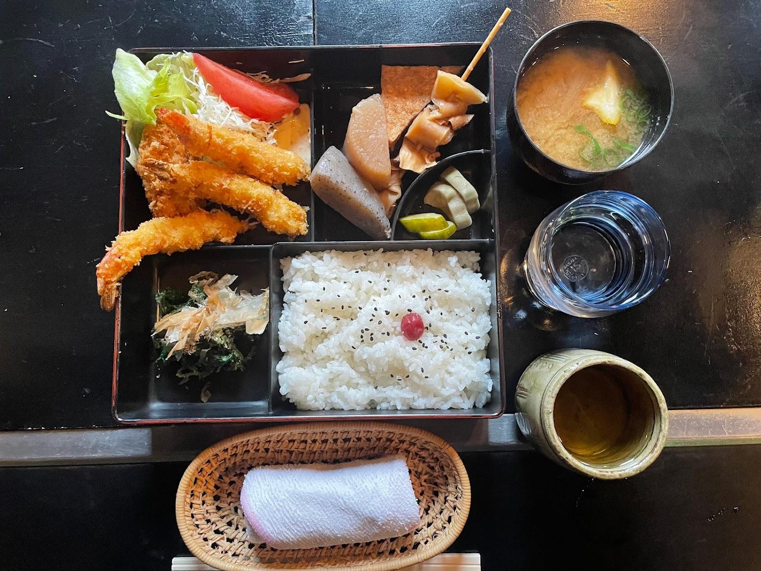 Cover Image for Hiroba Lodge