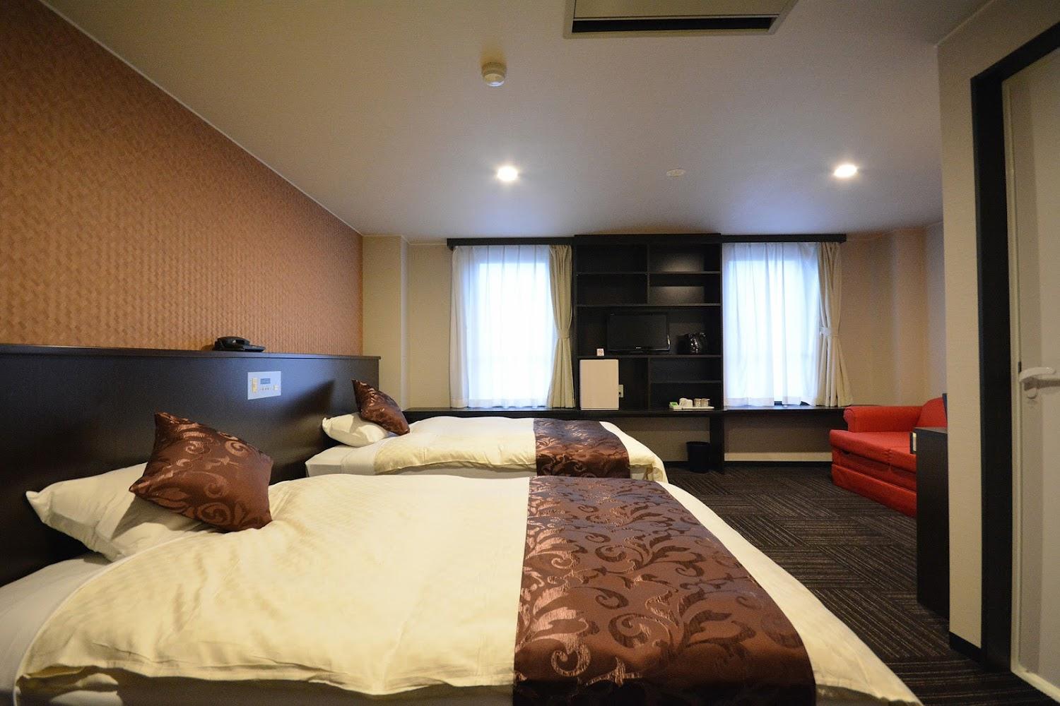 Cover Image for Hotel Sunshine