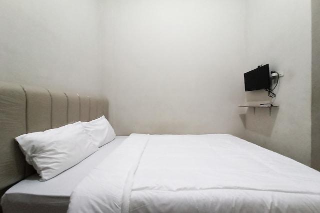 Cover Image for OYO 3761 Djayatama Guest House Syariah