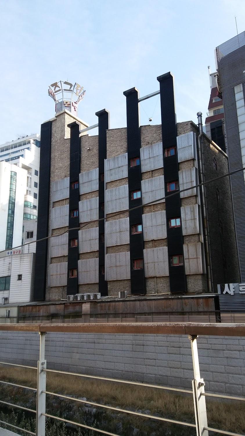 Cover Image for 그린로즈모텔
