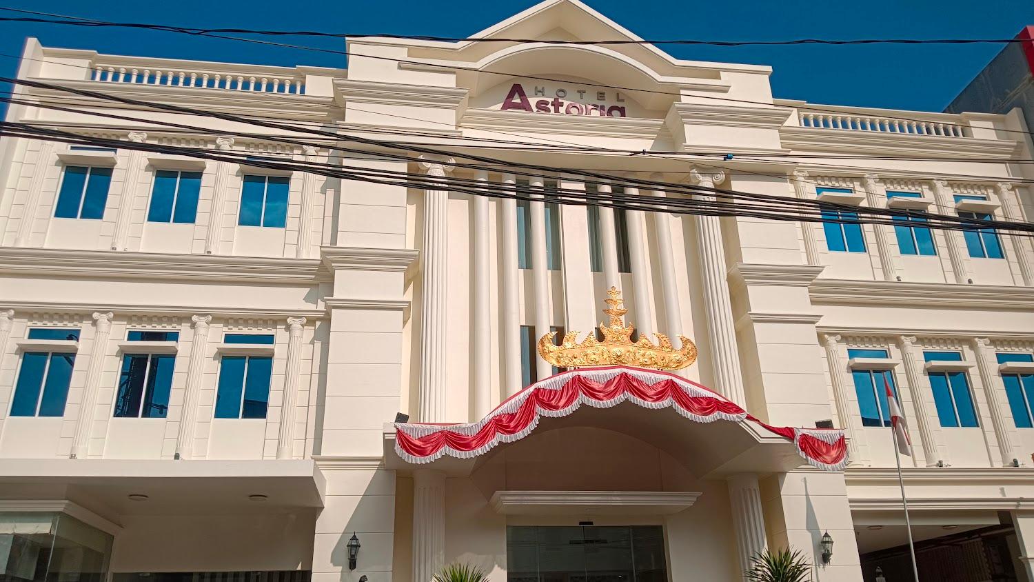 Cover Image for HOTEL ASTORIA