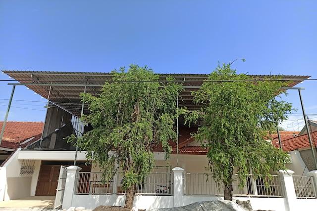 Cover Image for OYO Life 2988 Medokan N2 Residence