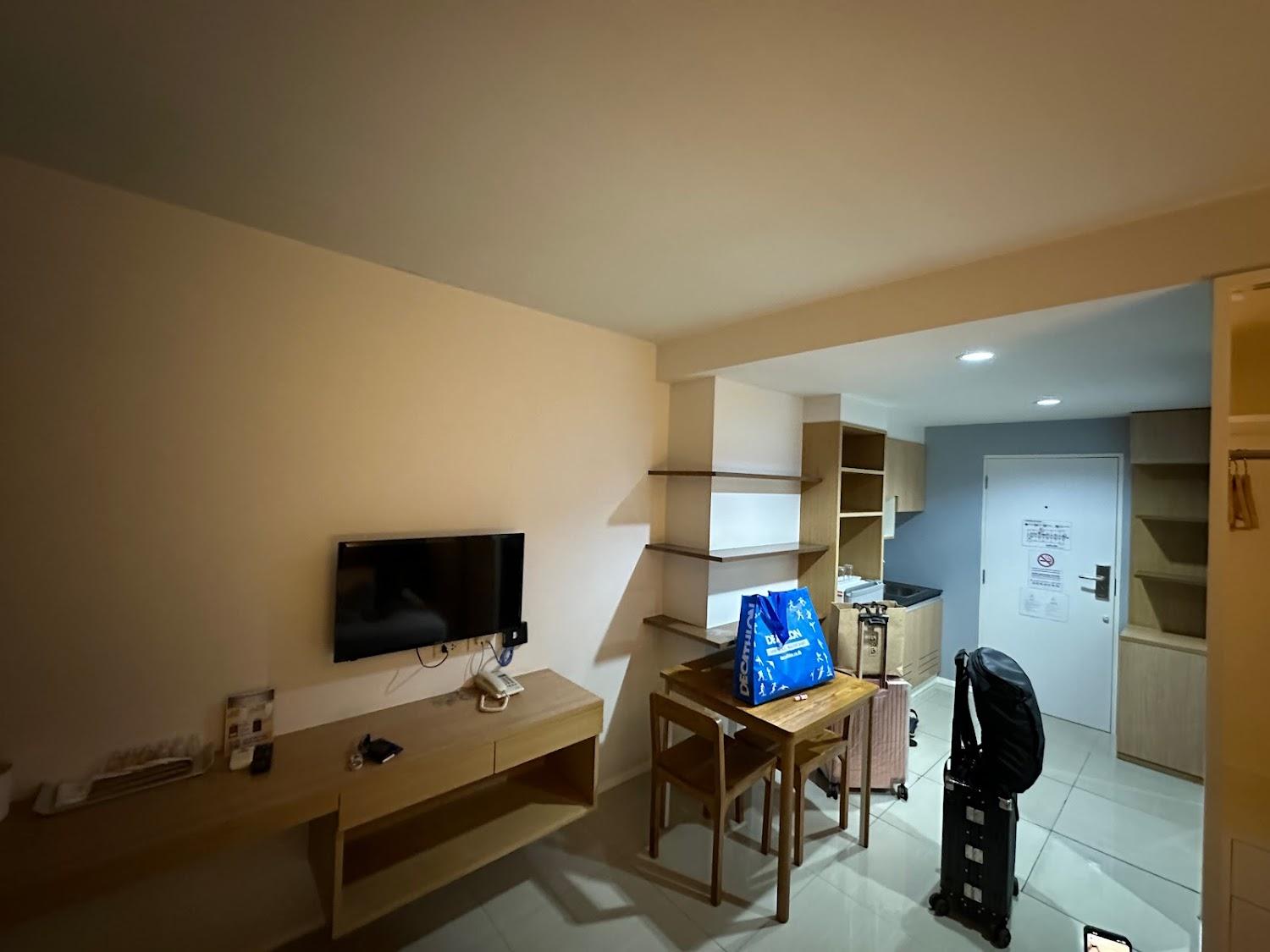 Cover Image for Thongchen Residence