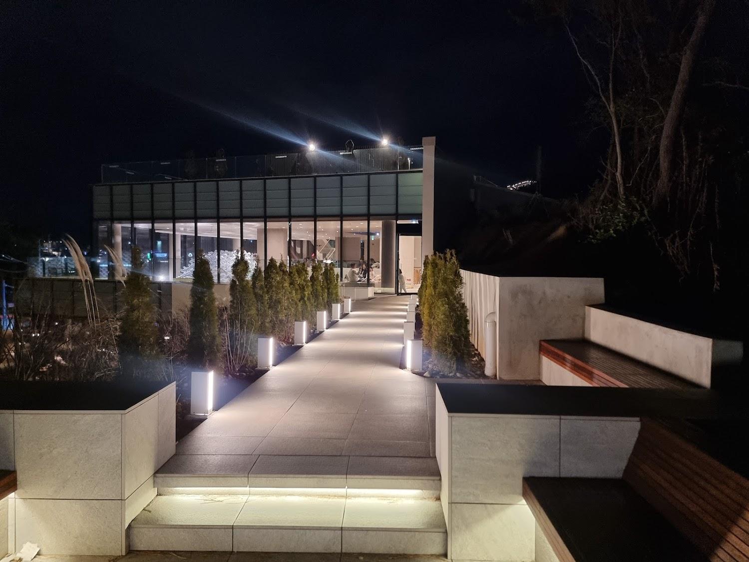 Cover Image for Starbucks Yeosu Dolsan DT