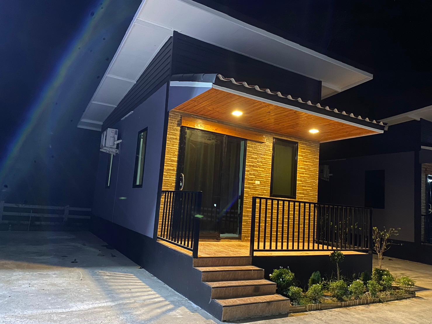 Cover Image for มนตกานต์ รีสอร์ท
