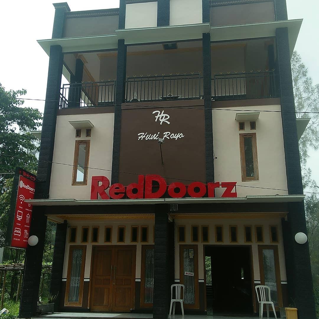 Cover Image for Hotel Huni Raya Bromo