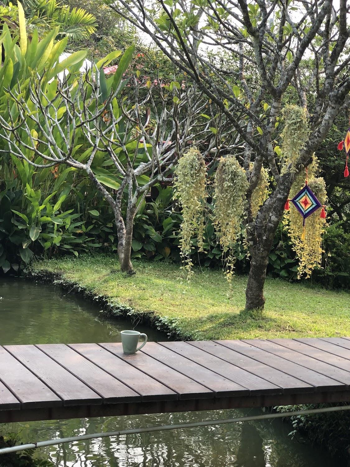 Cover Image for Ảnh At a glance