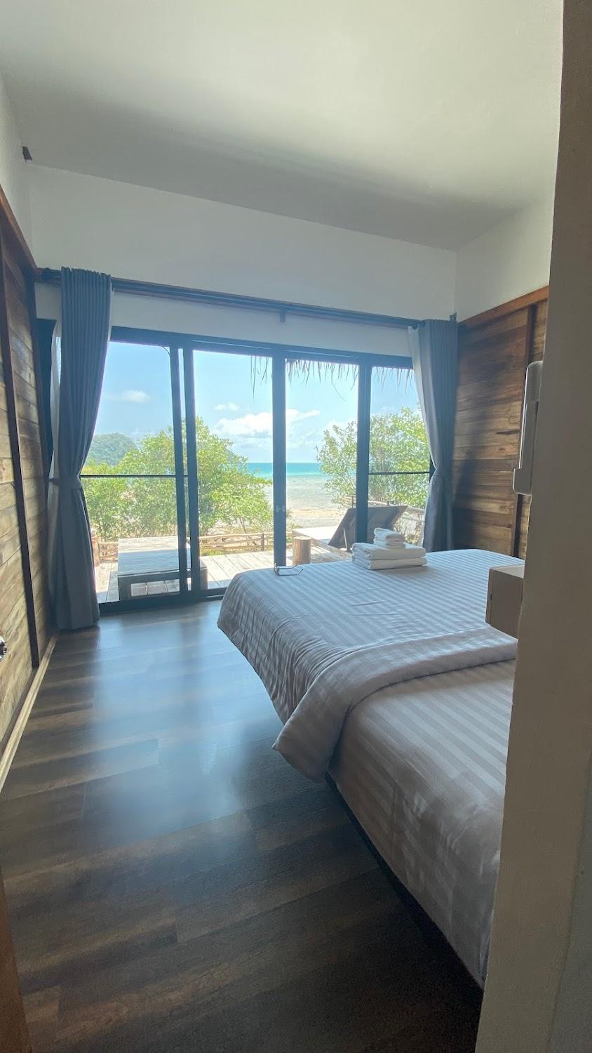 Cover Image for Hidden Beach Resort