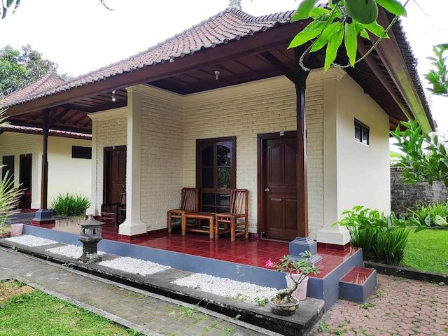 Cover Image for OYO 1762 Hotel Astiti Graha Tanah Lot