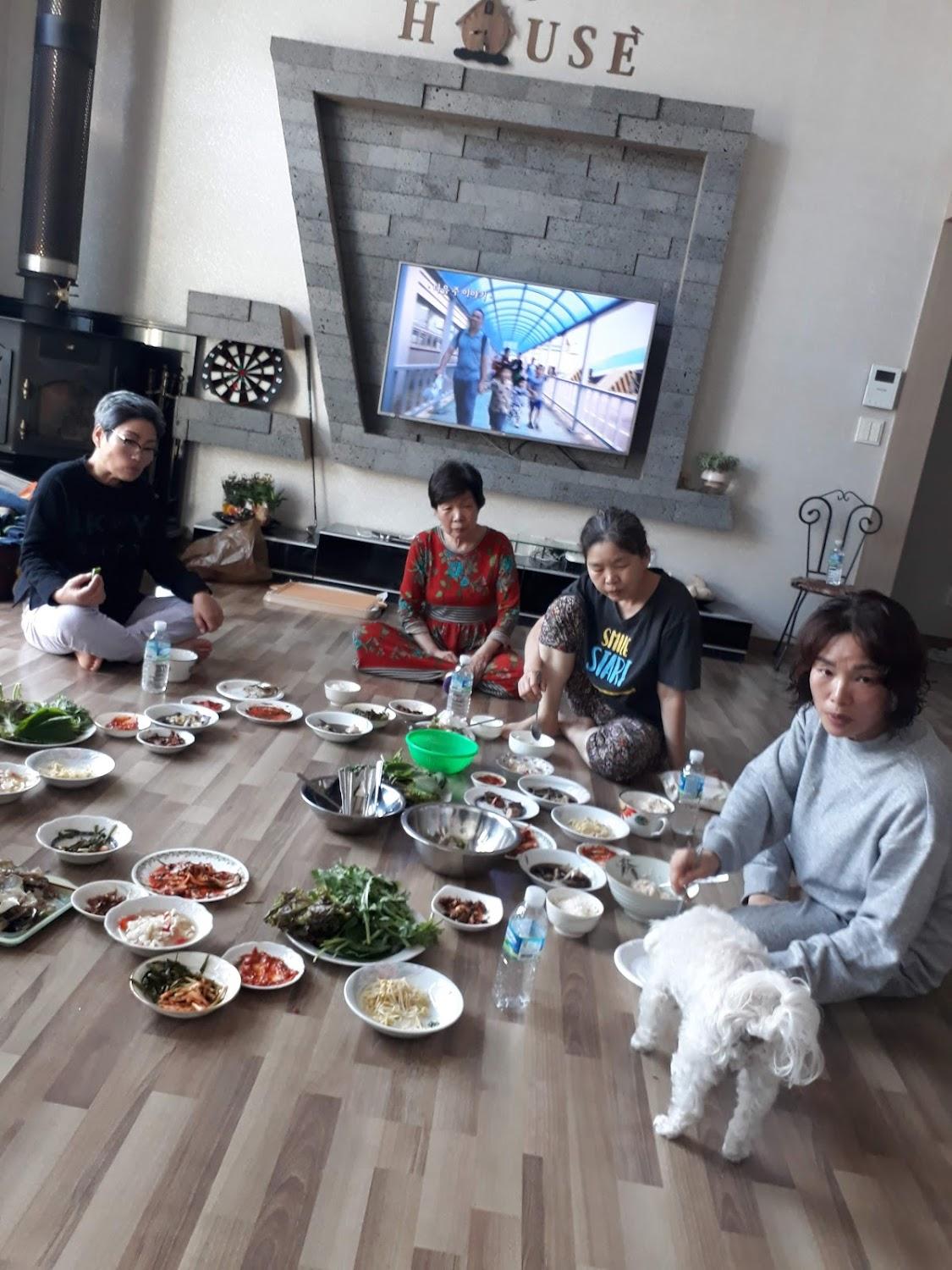 Cover Image for 연어마을