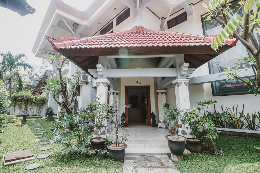 Cover Image for RedDoorz Syariah near Gelora Delta Sidoarjo