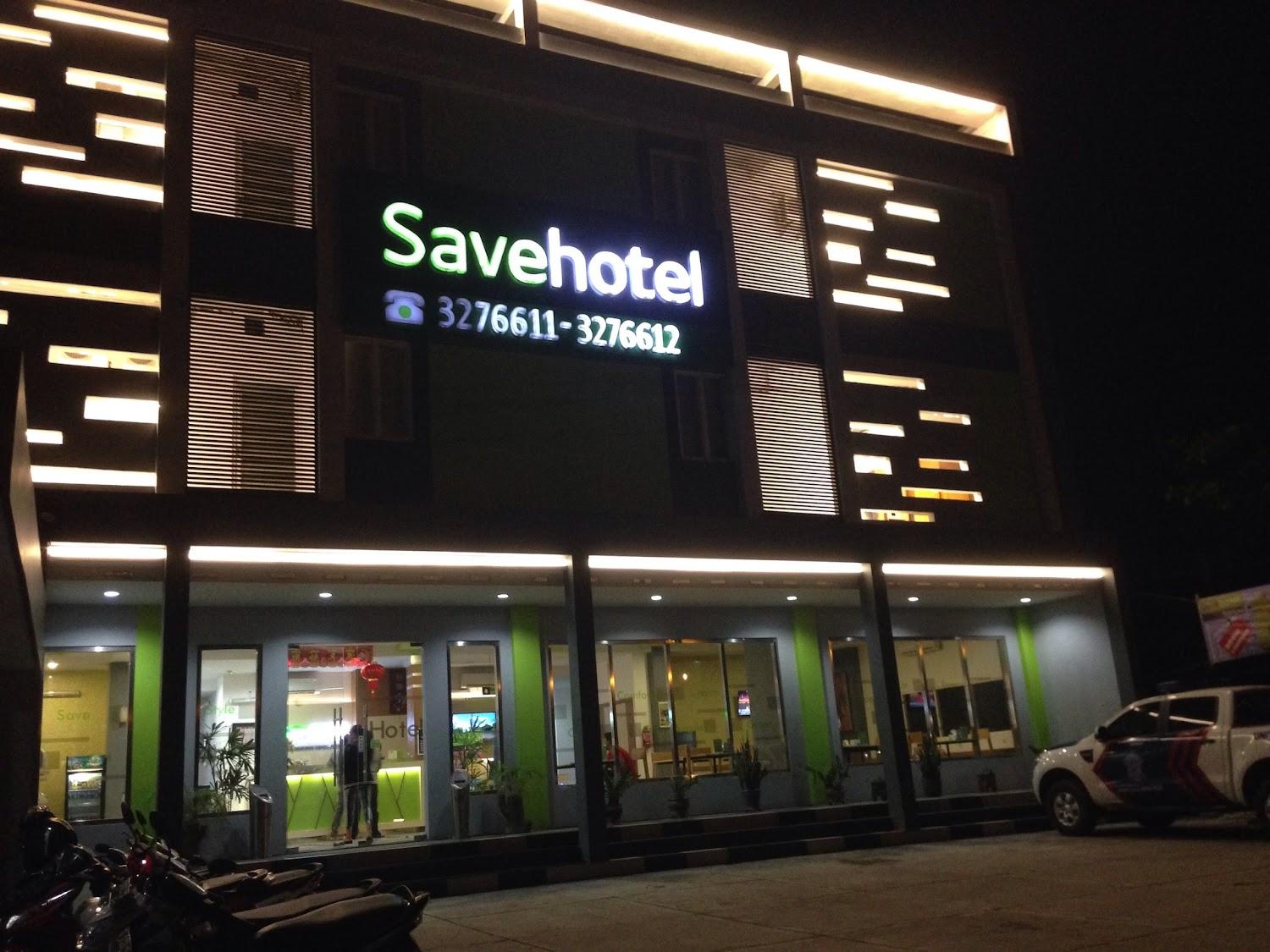 Cover Image for Save Hotel