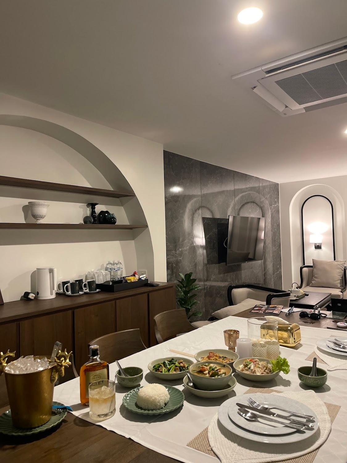 Cover Image for เลอค่า-Le Quar Cafe Bistro Bed & Breakfast