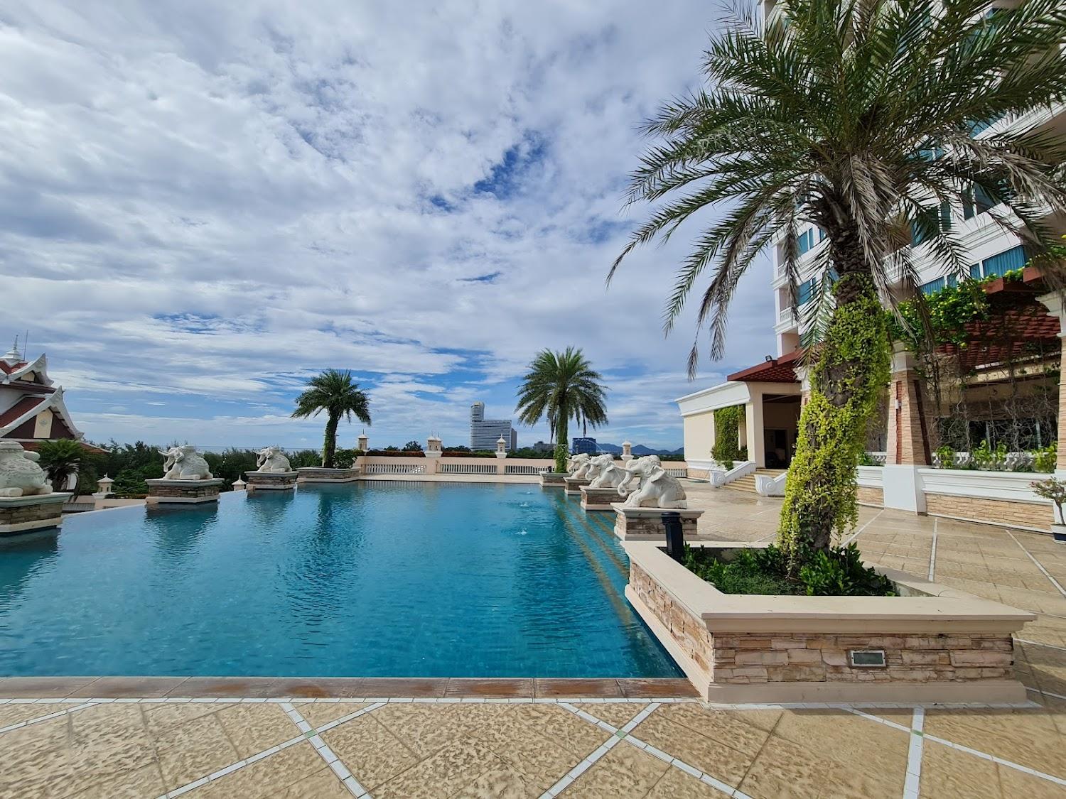 Cover Image for Grand Pacific Sovereign Resort & Spa