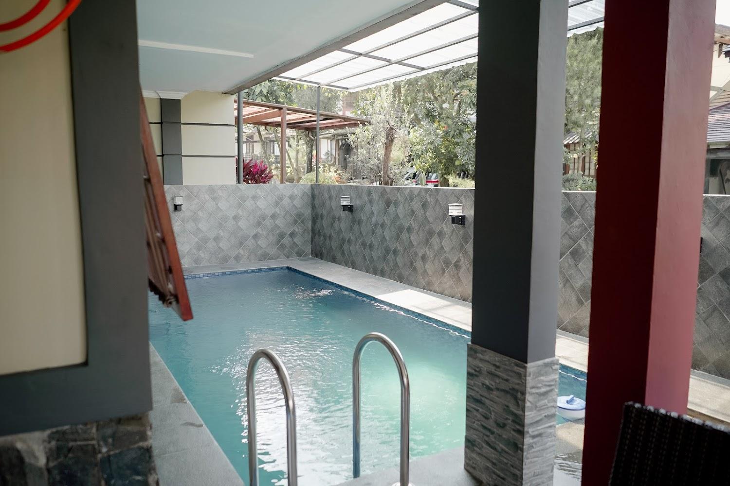 Cover Image for Villa Teras Teduh, warm pool & mountain views