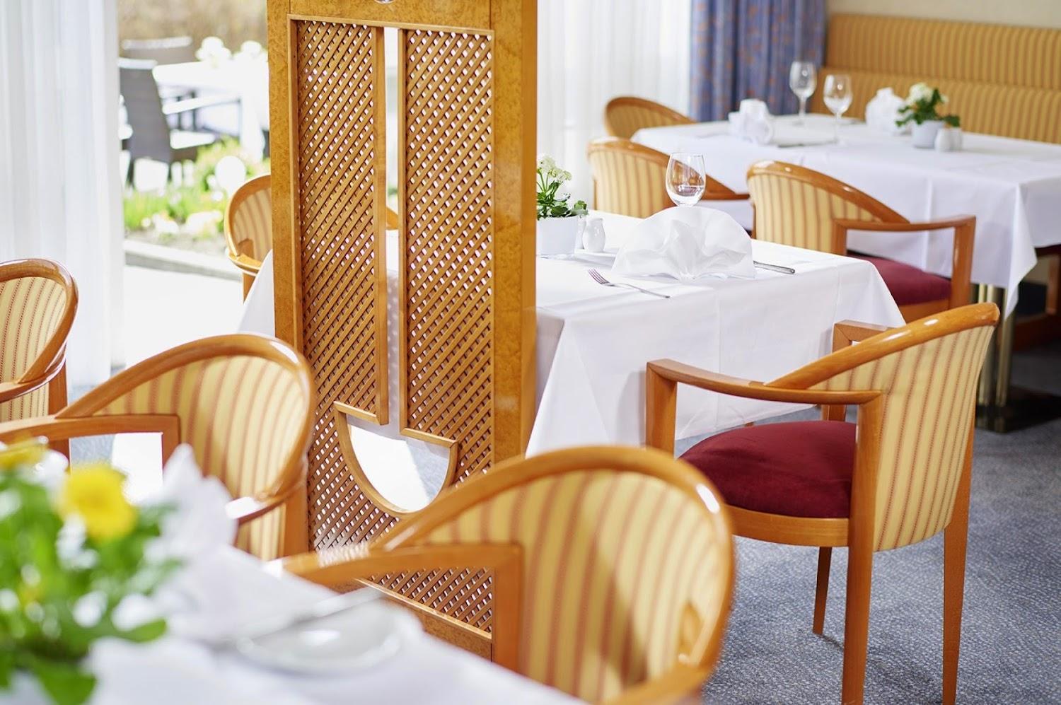 Cover Image for Sachsenpark-Hotel