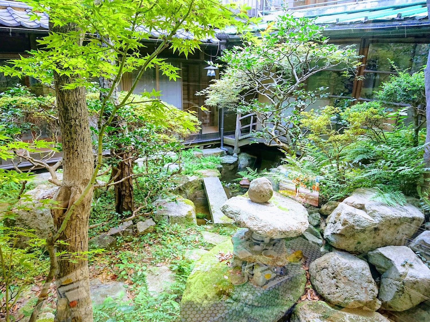 Cover Image for Yamane Inn