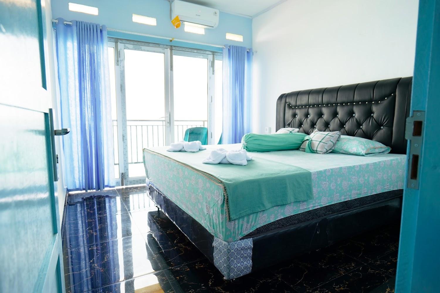 Cover Image for The view home stay padang