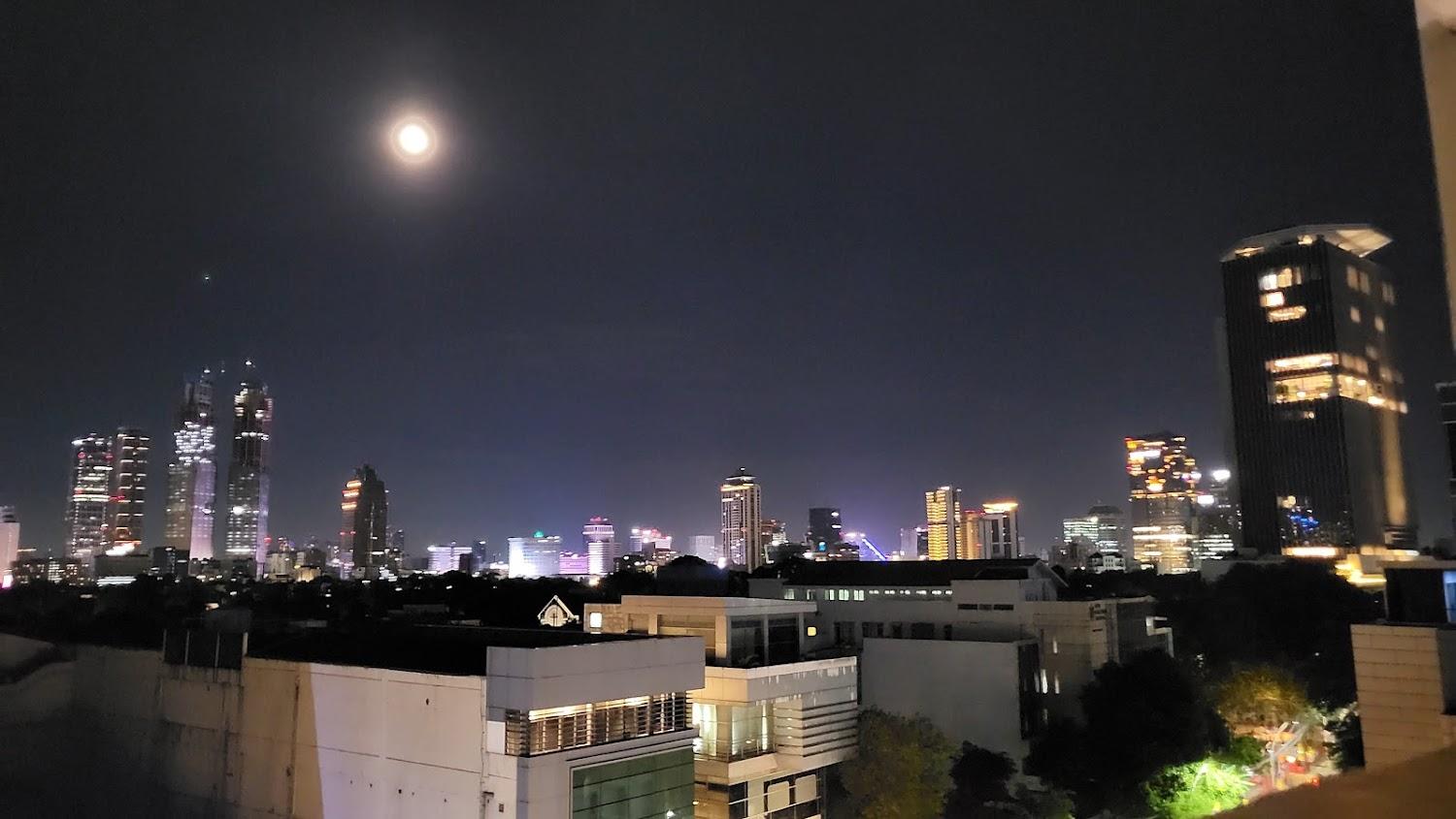 Cover Image for Ảnh At a glance