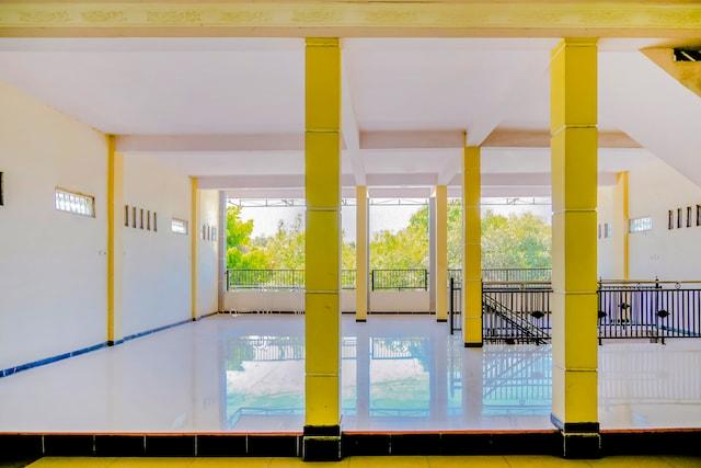 Cover Image for OYO 1759 Family Residence