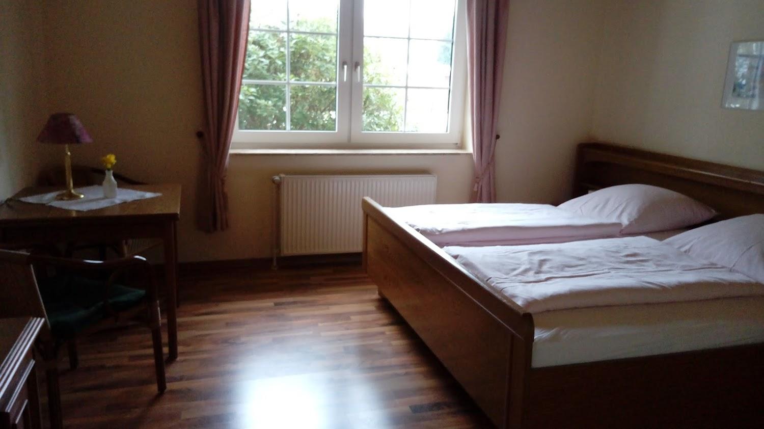 Cover Image for Motel Hamberger Krug