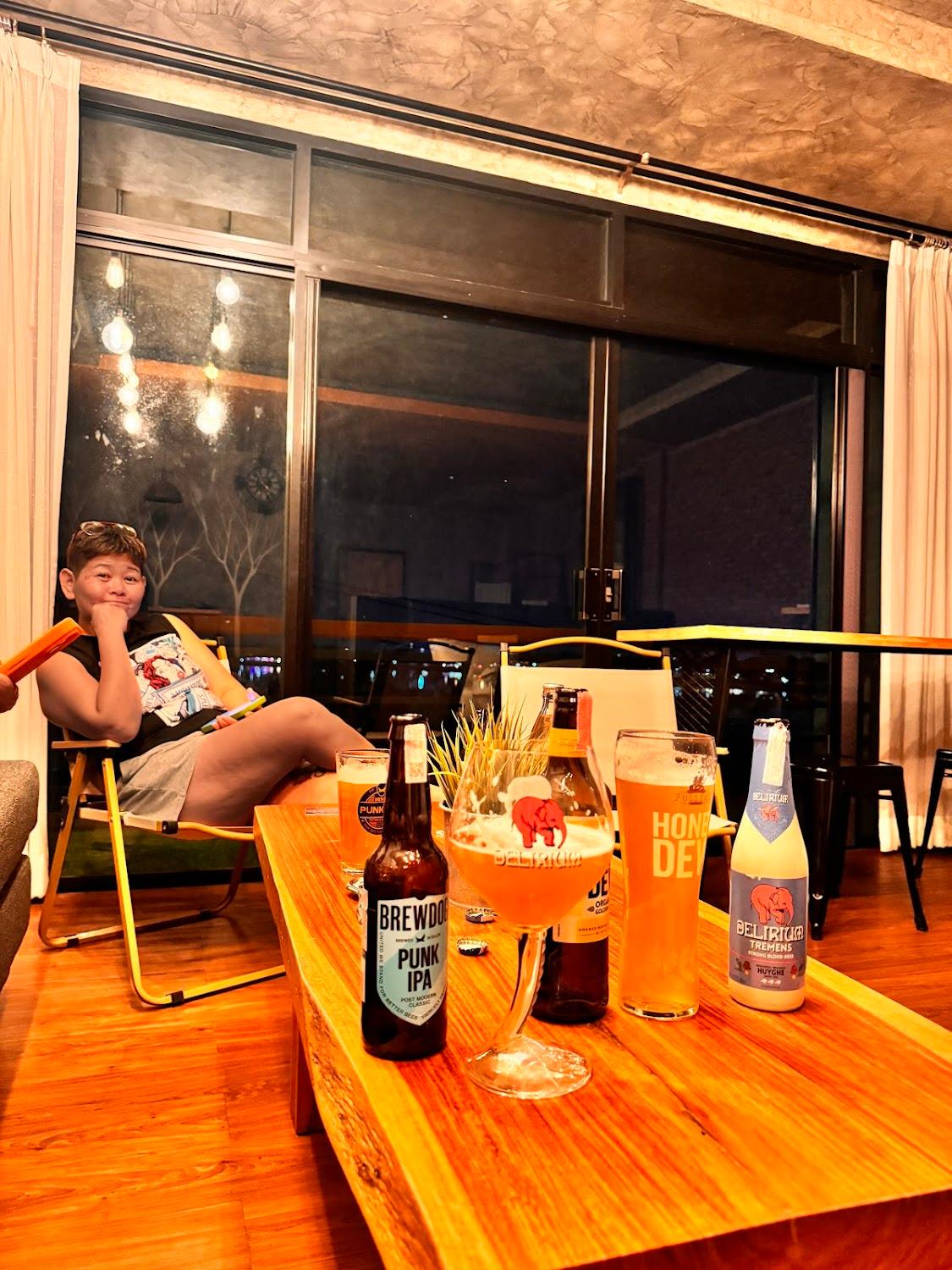 Cover Image for BED LOFT CAFE