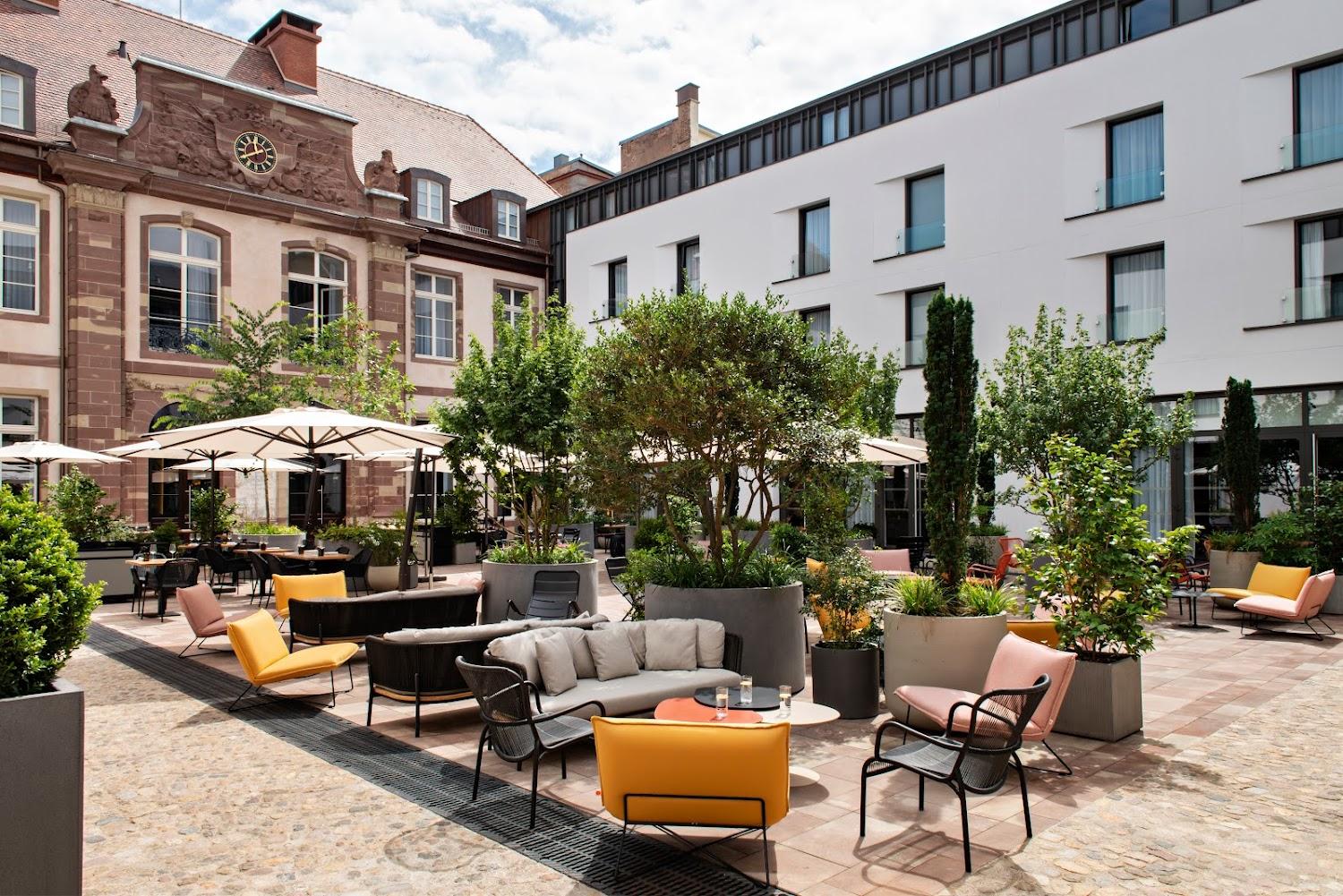 Cover Image for LÉONOR Hôtel