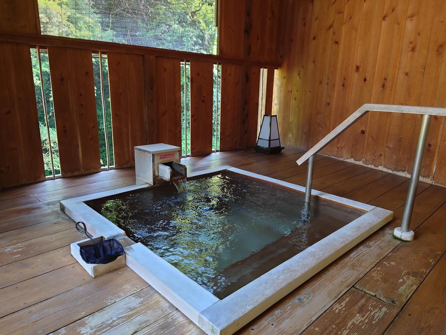 Cover Image for Matsuba Onsen Taki-no-yu