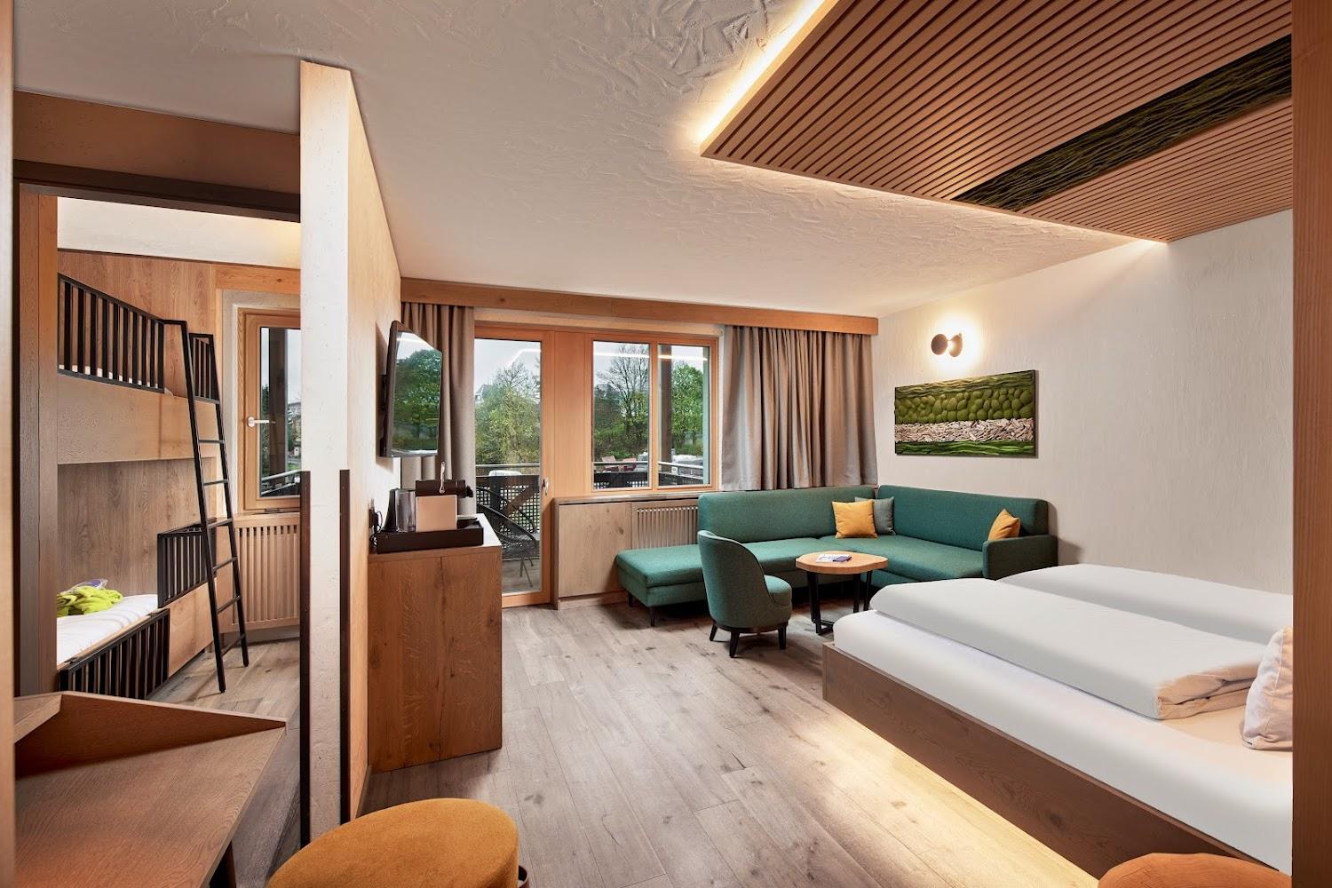 Cover Image for The Grand Green - Familux Resort