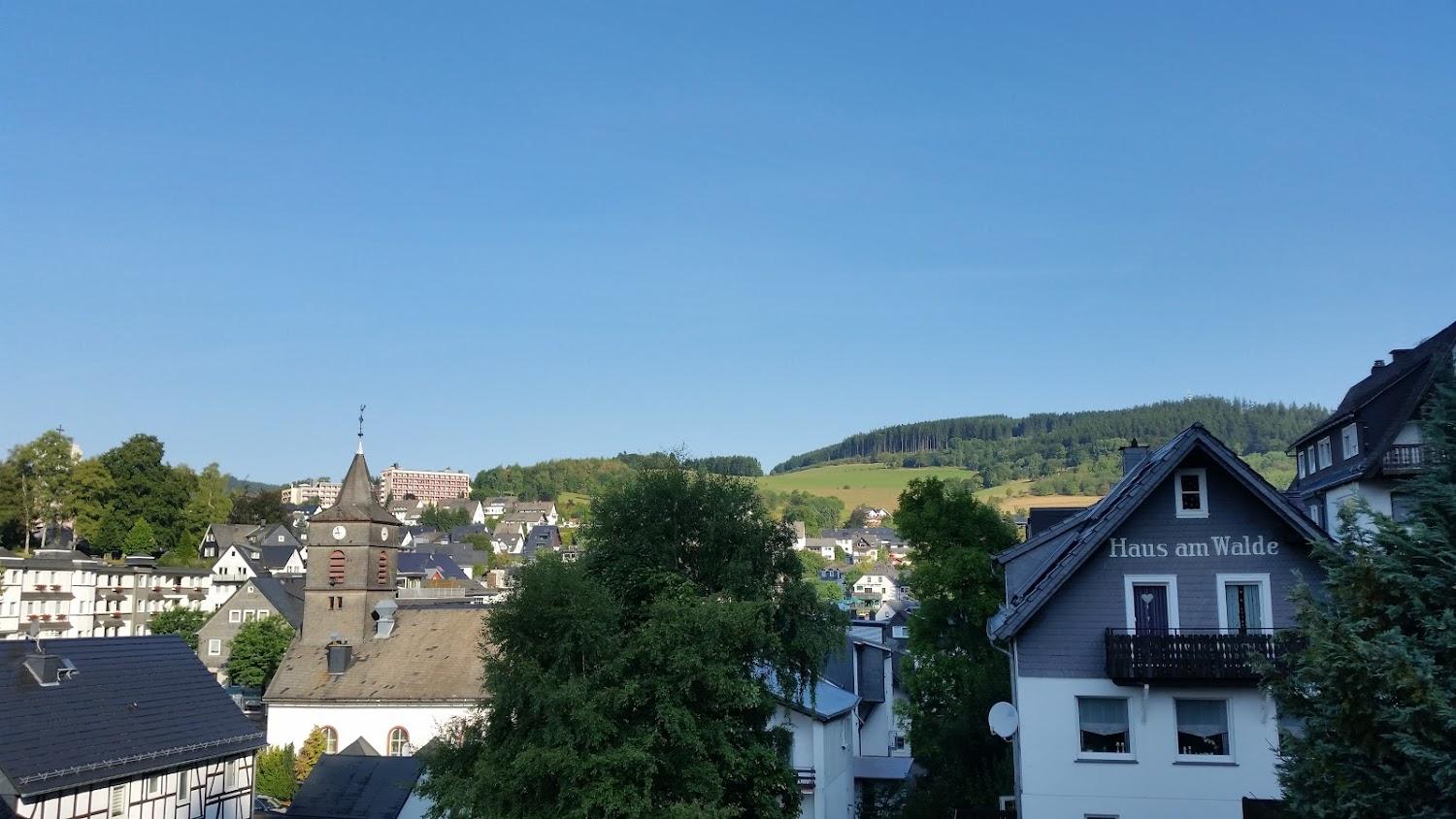 Cover Image for Haus Regenbogen