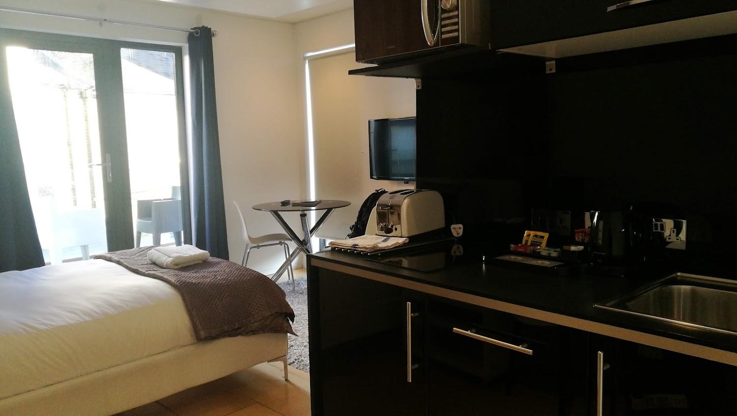 Cover Image for Rez Apart Hotel