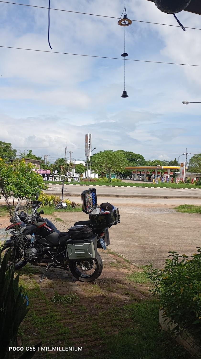 Cover Image for Nakornthoen Hotel