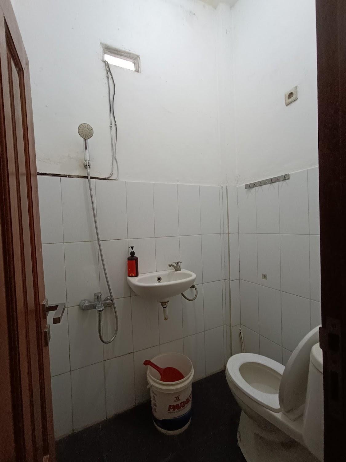 Cover Image for RedDoorz near Eco Green Park Batu