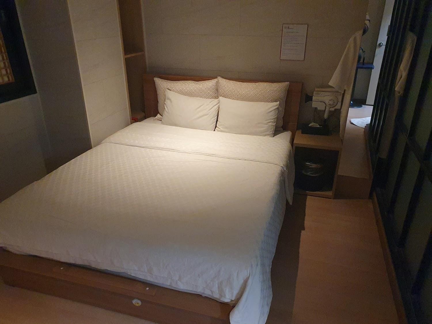 Cover Image for 호텔앤유
