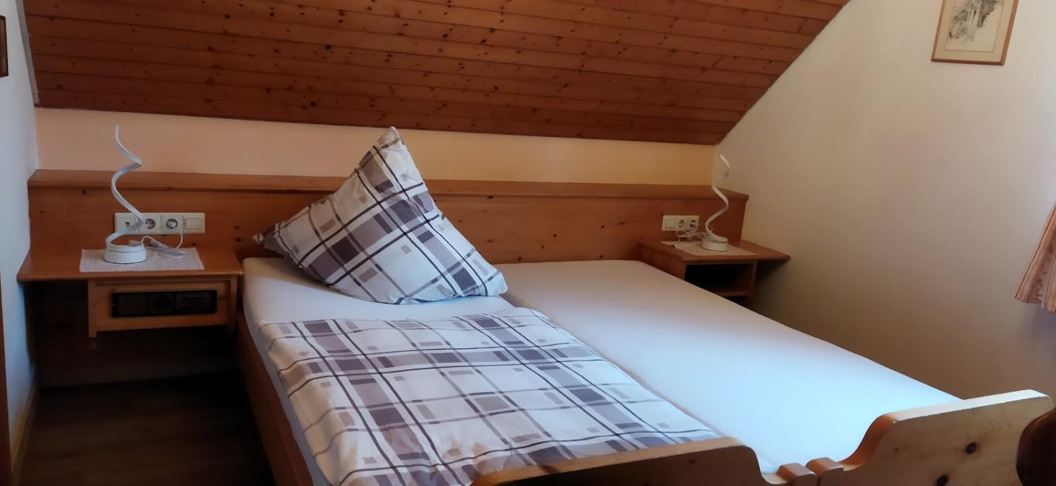 Cover Image for Restaurant Hotel Ferienwohnung Alte Bauernstub'n